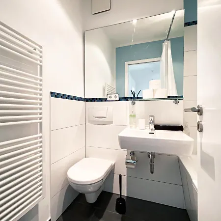 Zentrale Mit Parkplatz, 2 Schlafzimmern, Küche, Waschmaschine&balkon Apartamento Leipzig