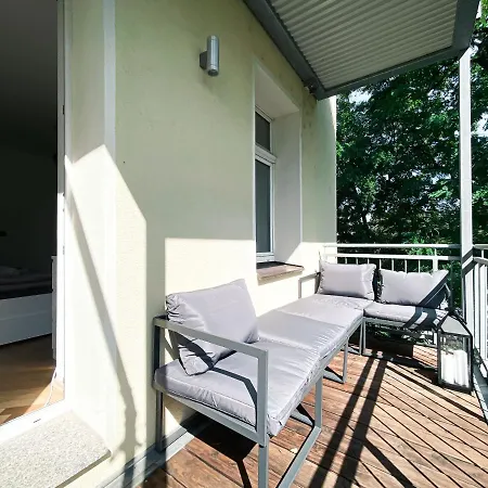 Zentrale Mit Parkplatz, 2 Schlafzimmern, Kueche, Waschmaschine & Balkon Apartment Leipzig