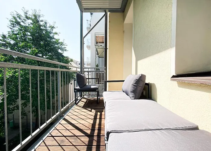 דירה Zentrale Mit Parkplatz, 2 Schlafzimmern, Kueche, Waschmaschine & Balkon לייפציג