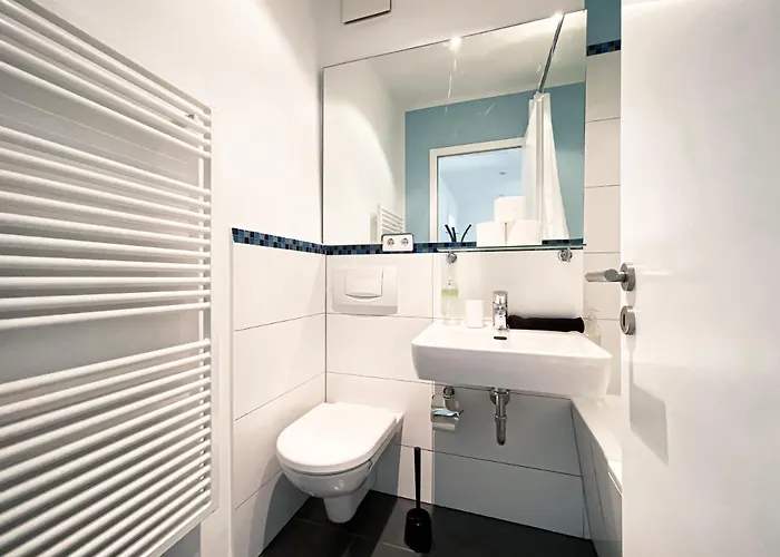 Zentrale Mit Parkplatz, 2 Schlafzimmern, Kueche, Waschmaschine & Balkon Apartment Leipzig